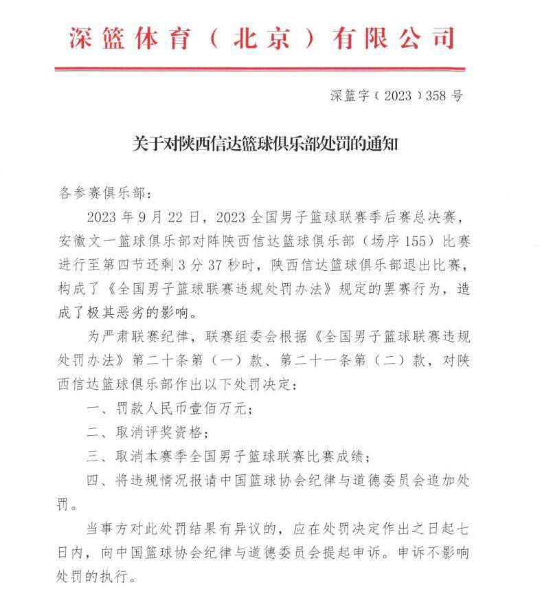 2000年环球出品的真人版本，虽然相对来说更为影迷所熟知，金;凯瑞的表演也令人印象深刻，但许多欧美观众将其视为一部毁童年的动漫改编作品